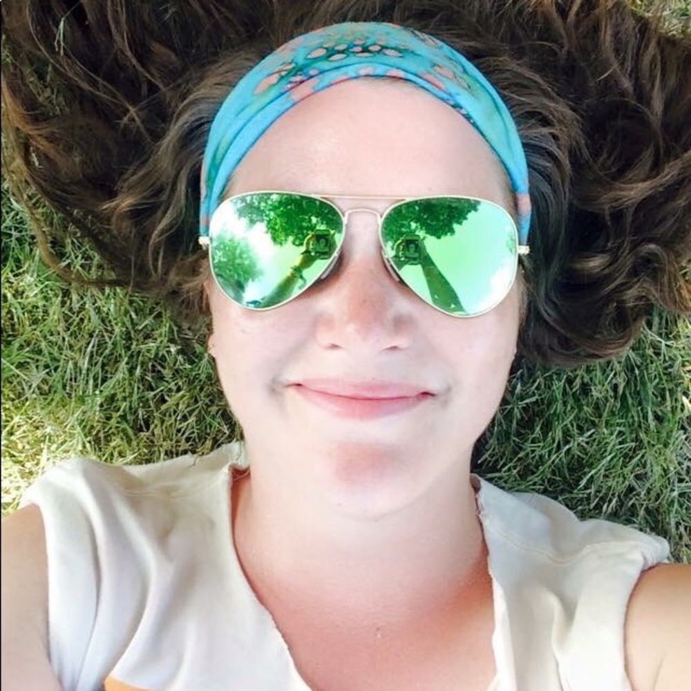 Meet your Posher, Rachel